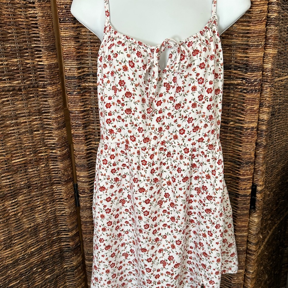 Hollister Floral Flowy Adj Strap Dress Sz L Short. Fun. Vacation